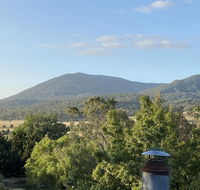 Highfield Cottage - Schoolies Week Accommodation