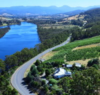 Hillside Bed and Breakfast - Schoolies Week Accommodation