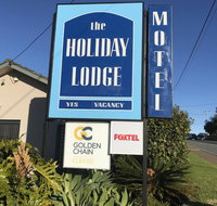 Holiday Lodge Motor Inn - Schoolies Week Accommodation