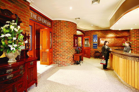Hotel Bruce County - Schoolies Week Accommodation 0