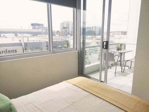 Italian Style Apartment - Schoolies Week Accommodation 2