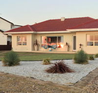 Jewel of the South Beachside Holiday Rental - Schoolies Week Accommodation