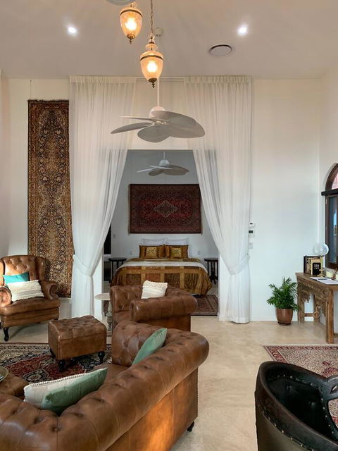 Jodha Bai Retreat - Schoolies Week Accommodation 1