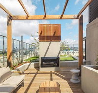 JUDD Your Stylish Richmond Abode Awaits You - Schoolies Week Accommodation