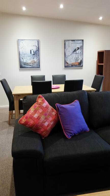K2 ELEVEN - Schoolies Week Accommodation 0