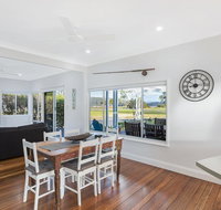 Kesla Beach House - Schoolies Week Accommodation