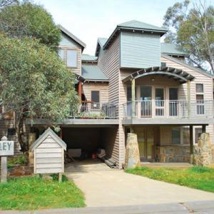 Kimberley One - Schoolies Week Accommodation 0