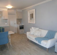 Kindred Studio Apartments - Schoolies Week Accommodation
