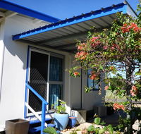 Kitches Cabin - Schoolies Week Accommodation