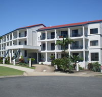 L'Amor Holiday Apartments - Schoolies Week Accommodation