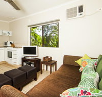 Lake Placid Tourist Park - Schoolies Week Accommodation