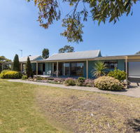 Lakeview - Waterviews on Newlands Arm - Schoolies Week Accommodation