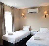 Lily Sands Inn - Schoolies Week Accommodation