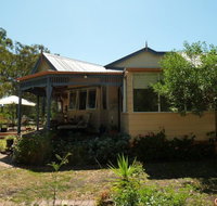 Lilys by the Lake - Raymond Island Accommodation - Schoolies Week Accommodation