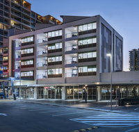 Link Portside - Schoolies Week Accommodation