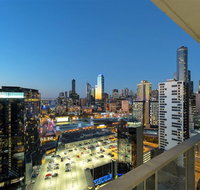Luxury Apartments by Royal Stays - Schoolies Week Accommodation