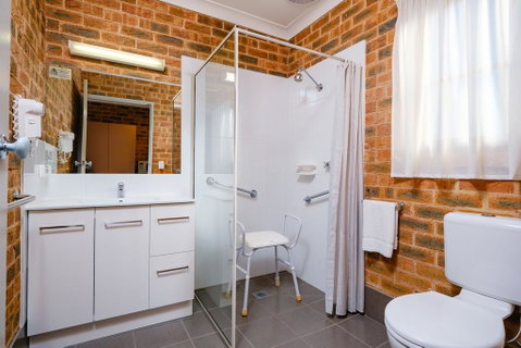 Lydoun Motel - Schoolies Week Accommodation 1