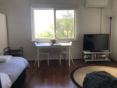 M106 Holiday Apartment In The City - Schoolies Week Accommodation 2