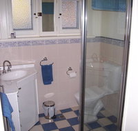 MacDonnell House Naracoorte - Schoolies Week Accommodation