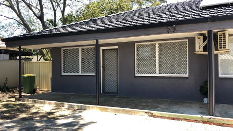 Maddington House Unit B - Schoolies Week Accommodation 1