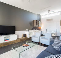 Magnificent Apartment  FREE car park near CBD - Schoolies Week Accommodation