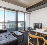 Magnificent Apartment with Spa in Melb - Schoolies Week Accommodation