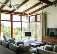 Maldon Views - Schoolies Week Accommodation
