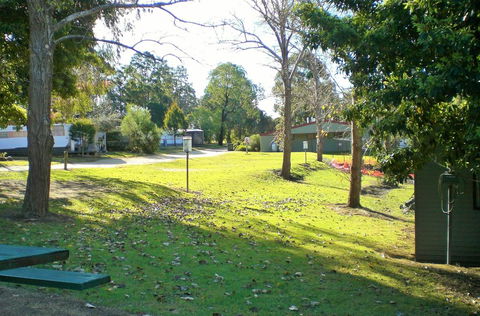 Mallacoota's Shady Gully Caravan Park - Schoolies Week Accommodation 3