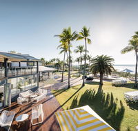 Mangrove Hotel - Schoolies Week Accommodation