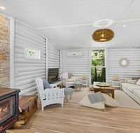 MARTHA COTTAGE - MT MARTHA - Schoolies Week Accommodation
