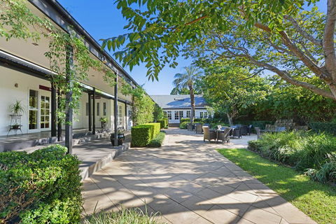 Mercure Gerringong Resort - Schoolies Week Accommodation 0