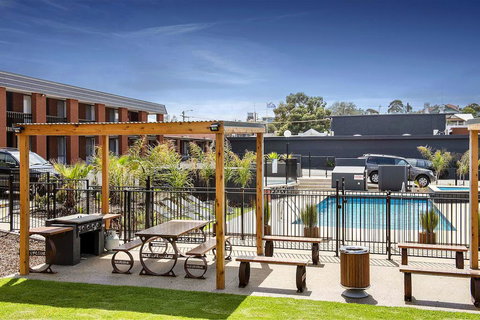 Mid City Motel Warrnambool - Schoolies Week Accommodation 0