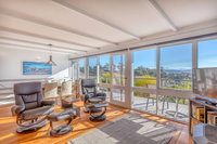 Mimosa Holiday House