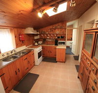 Miss Mabel Cottage - Schoolies Week Accommodation