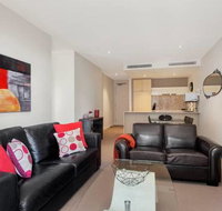 Modern Apartment - Schoolies Week Accommodation