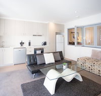 Modern Executive Apartment  Braddon 1BR Wine Wifi Secure Parking Canberra - Schoolies Week Accommodation