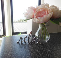 Modern Hobart Apartment with Stunning Views - Schoolies Week Accommodation