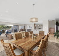 Mont Sapphire Luxury Estate - Schoolies Week Accommodation
