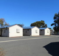 Moonta Bay Cabins - Schoolies Week Accommodation