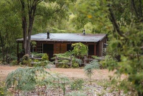 Mudstone Spa Retreat - Schoolies Week Accommodation 3