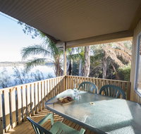 Mundic Waterfront Cottages - Schoolies Week Accommodation
