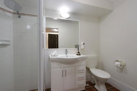Hillarys Marina Apartment - Schoolies Week Accommodation 21