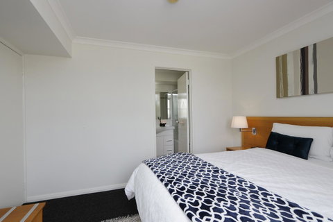 Hillarys Marina Apartment - Schoolies Week Accommodation 26