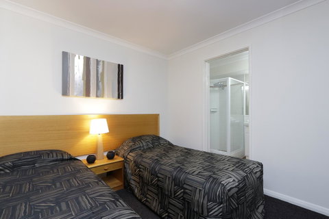 Hillarys Marina Apartment - Schoolies Week Accommodation 17