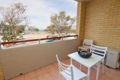 Hillarys Marina Apartment - Schoolies Week Accommodation 11