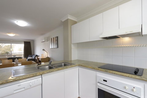 Hillarys Marina Apartment - Schoolies Week Accommodation 13
