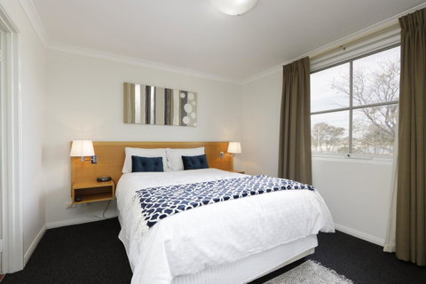 Hillarys Marina Apartment - Schoolies Week Accommodation 24