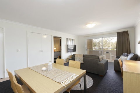 Hillarys Marina Apartment - Schoolies Week Accommodation 9