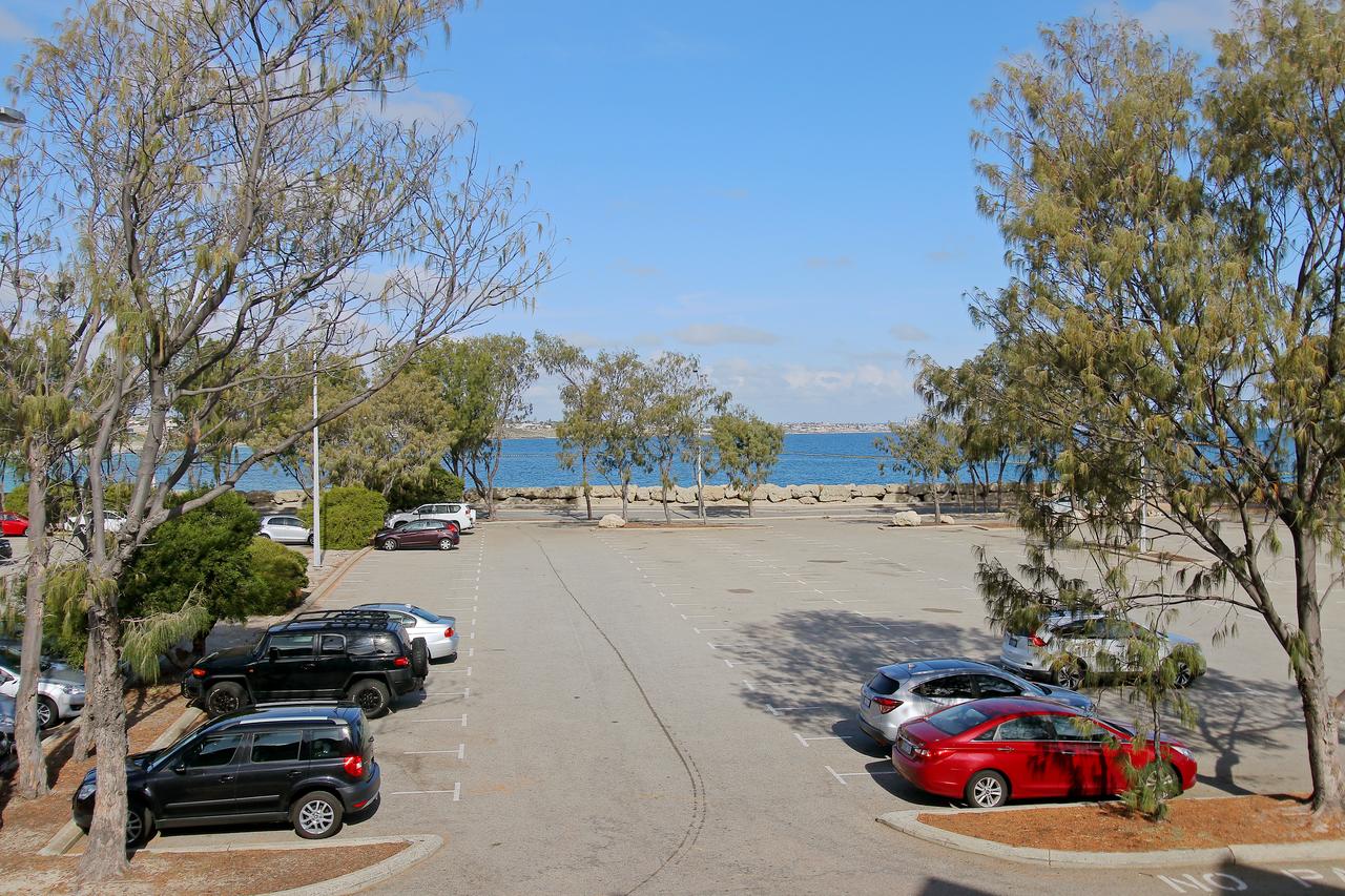  Schoolies Week Accommodation