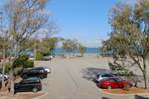 Hillarys Marina Apartment - Schoolies Week Accommodation 0